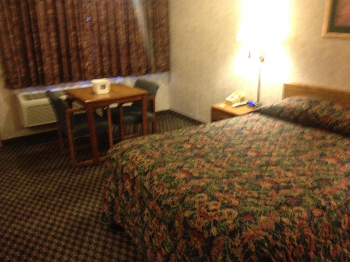 Richmond Inn And Suites Bilik gambar